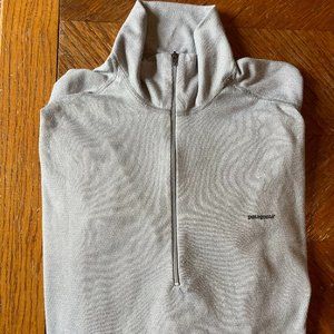 Women’s Patagonia Apilene Quarter Zip Size M Grey